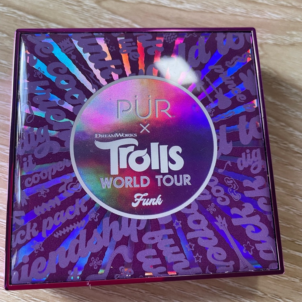 PUR Trolls eyeshadow